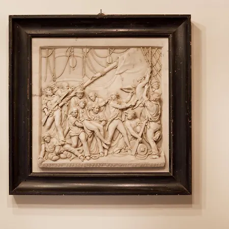 Saint George's House & 아파트호텔 파키노