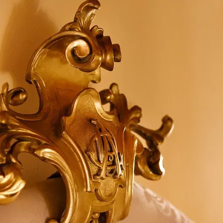 Saint George's House & Pachino