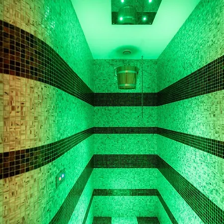 Saint George's House & Pachino