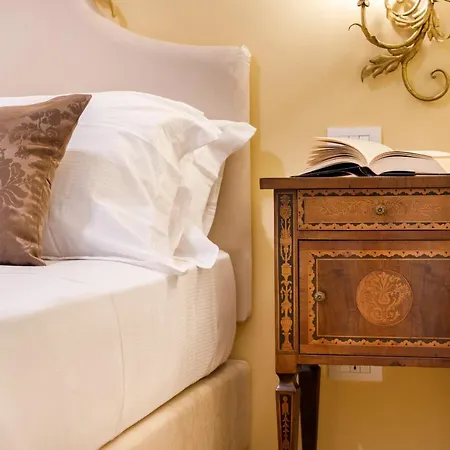 Saint George's House & 4*