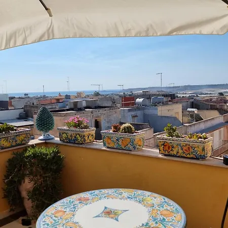 Saint George's House & Apartahotel