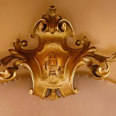 Aparthotel Saint George's House &